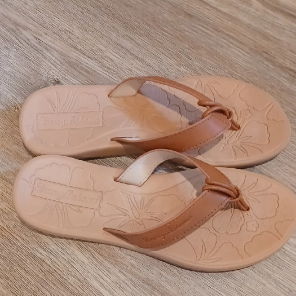 Tommy Bahama Brown Sandals - Picture 5 of 5